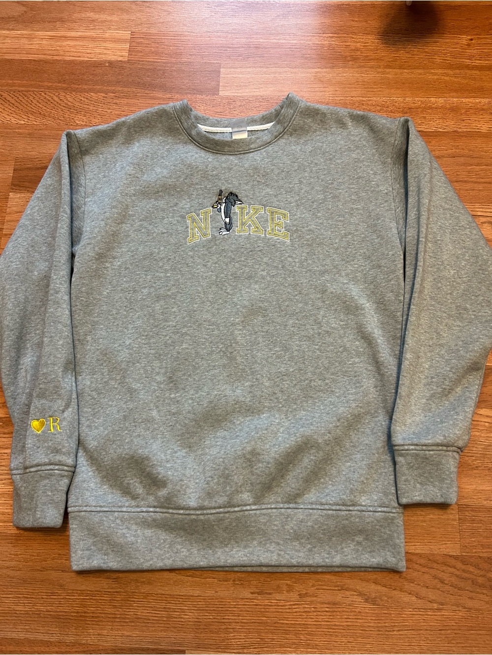 Men’s Gray Crewneck Sweatshirt with Yellow Accents .Size Medium